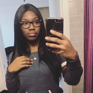 Meet your Posher, Taya